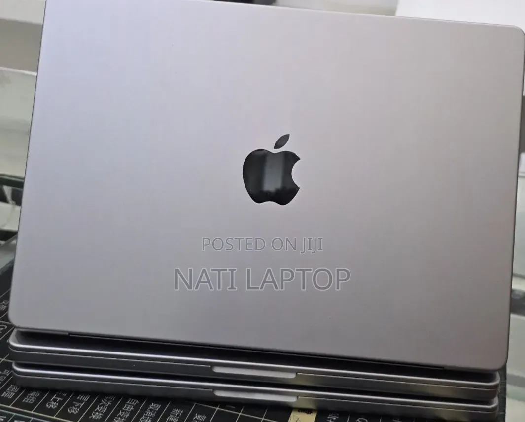 New Laptop Apple MacBook Pro 2021 M1 32GB Apple M1 Pro SSD 512GB