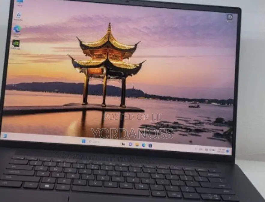 New Laptop Dell Inspiron 15 16GB Intel Core i7 SSD 512GB