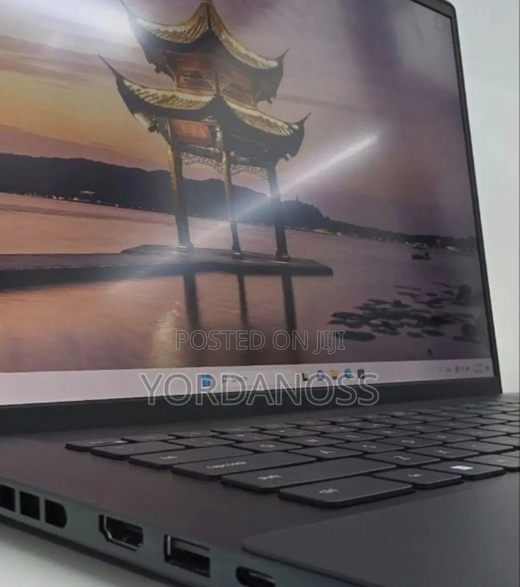 New Laptop Dell Inspiron 15 16GB Intel Core i7 SSD 512GB