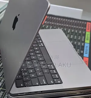 New Laptop Apple MacBook Pro 2020 M1 32GB Apple M1 Pro SSD 512GB