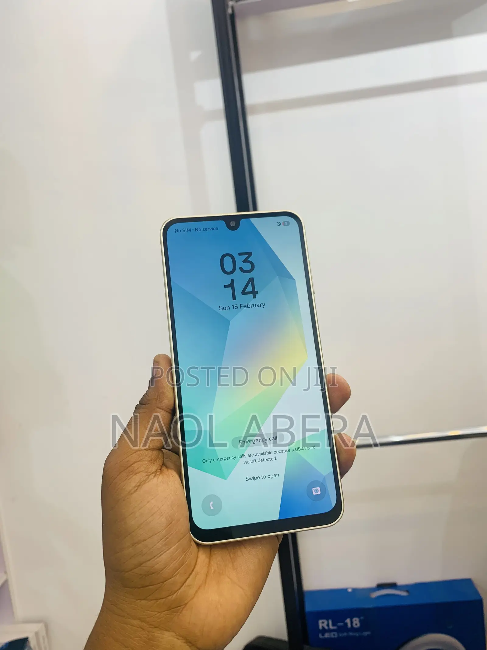 New Samsung Galaxy A16 5G 128 GB Gold