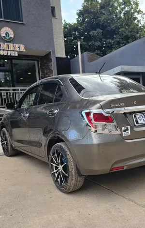 Suzuki Dzire 2022 Gray