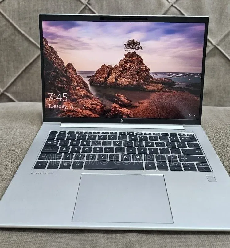 New Laptop HP EliteBook 840 G10 16GB Intel Core i7 SSD 512GB