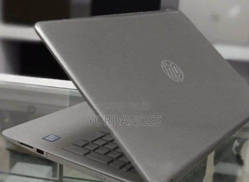 New Laptop HP Pavilion 15 8GB Intel Core i5 HDD 1T