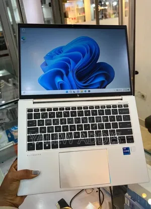 New Laptop HP EliteBook 840 G9 16GB Intel Core i7 SSD 512GB