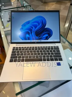 New Laptop HP EliteBook 840 G9 16GB Intel Core i7 SSD 512GB