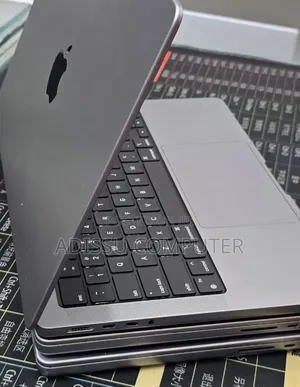 New Laptop Apple MacBook Pro 2021 M1 32GB Apple M1 Pro SSD 512GB
