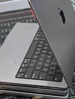 New Laptop Apple MacBook Pro 2021 M1 32GB Apple M1 Pro SSD 512GB