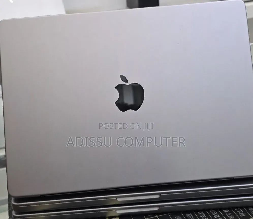 New Laptop Apple MacBook Pro 2021 M1 32GB Apple M1 Pro SSD 512GB