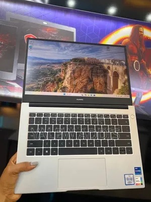 New Laptop Huawei 16GB Intel Core i7 SSD 512GB