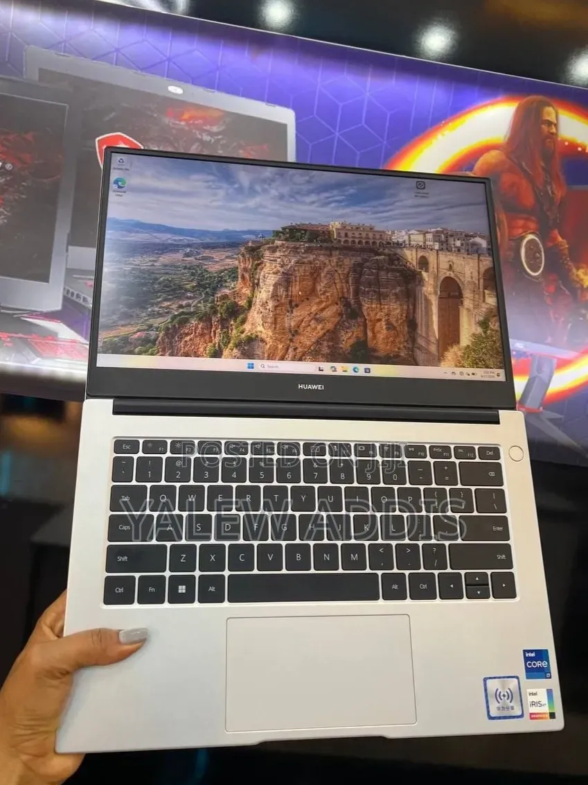 New Laptop Huawei 16GB Intel Core i7 SSD 512GB