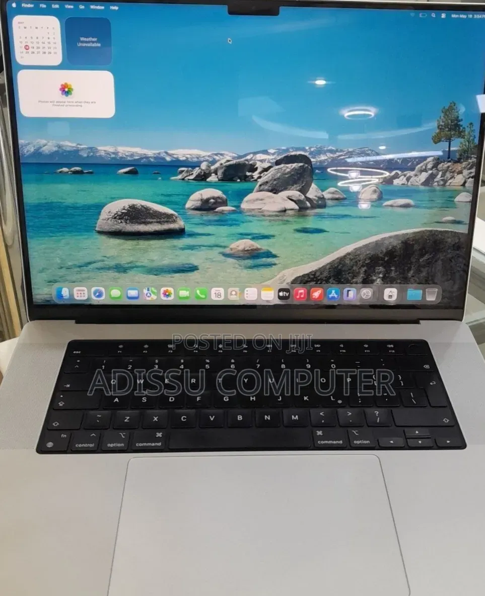 New Laptop Apple MacBook Pro 2019 32GB Apple M1 Pro SSD 1T