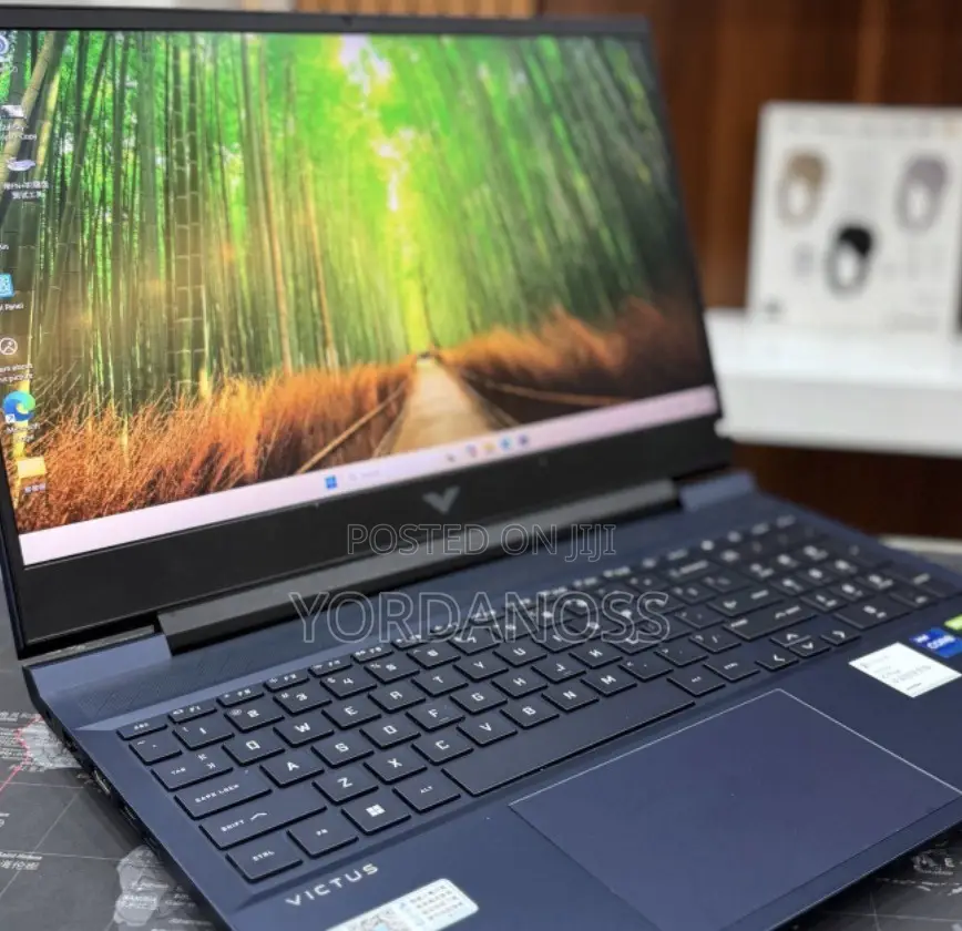 New Laptop HP Victus 16 16GB Intel Core i7 SSD 512GB