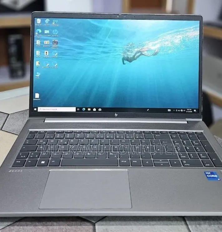 New Laptop HP ZBook 15 16GB Intel Core i7 SSD 1T