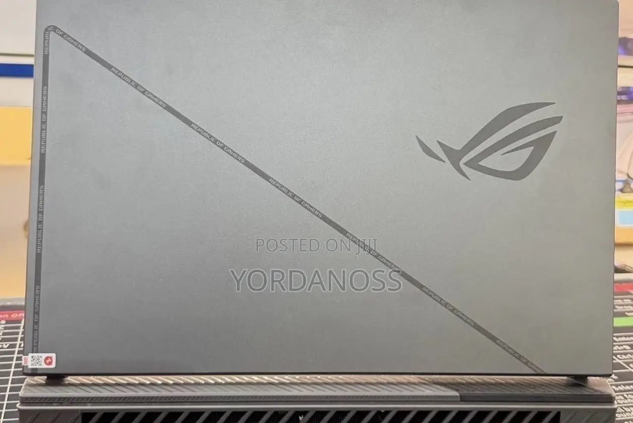 New Laptop Asus ROG Strix G16 G614 16GB Intel Core i9 SSD 1T