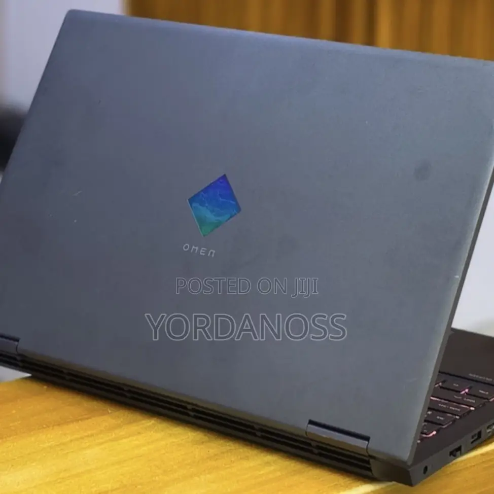 New Laptop HP Omen 15 16GB AMD Ryzen 5 SSD 512GB
