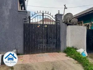 2bdrm House in Summit, Bole for sale