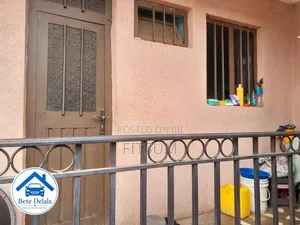 2bdrm House in Summit, Bole for sale