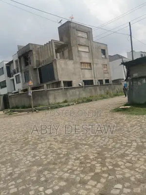Furnished 4bdrm Villa in Bole for sale