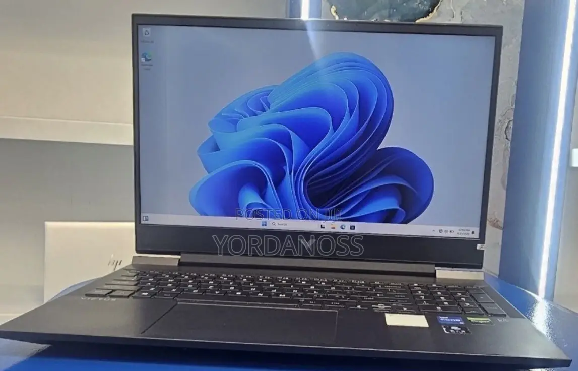 New Laptop MSI Pulse GL66 16GB Intel Core i7 SSD 512GB