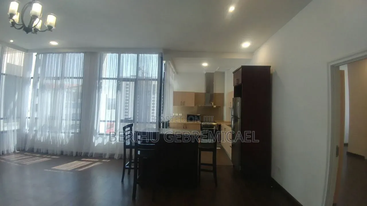 3bdrm Villa in አዲሱ ገበያ, Gullele for rent