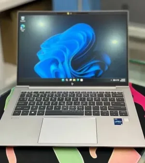 New Laptop HP ZBook Firefly 14 G10 16GB Intel Core i7 SSD 512GB