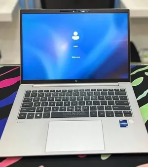 New Laptop HP ZBook Firefly 14 G10 16GB Intel Core i7 SSD 512GB