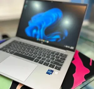 New Laptop HP ZBook Firefly 14 G10 16GB Intel Core i7 SSD 512GB