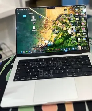 New Laptop Apple MacBook Pro 2021 M1 16GB Apple M1 SSD 512GB