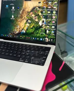 New Laptop Apple MacBook Pro 2021 M1 16GB Apple M1 SSD 512GB