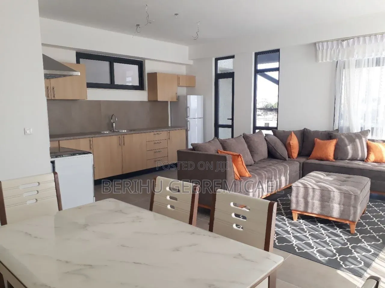 Furnished 2bdrm Apartment in ቸርችል ጎዳና, Arada for rent