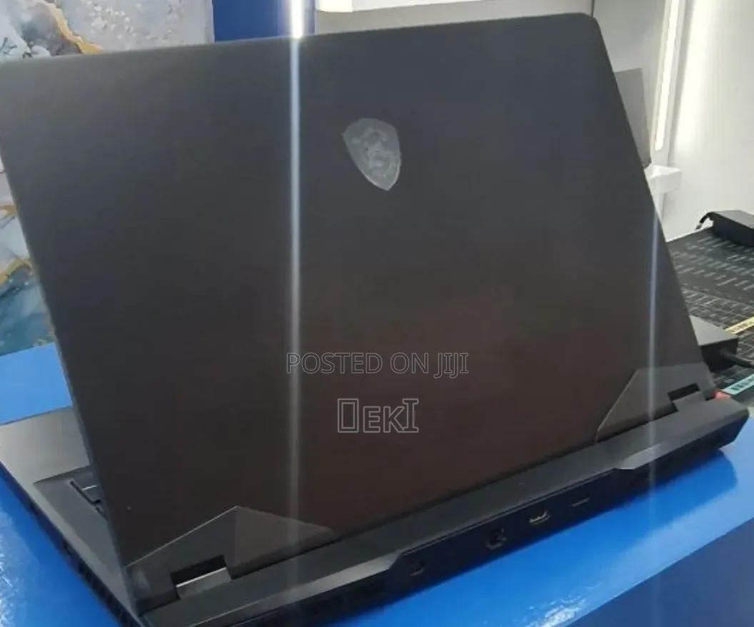 New Laptop MSI GP75 Leopard 16GB Intel Core i7 SSD 1T