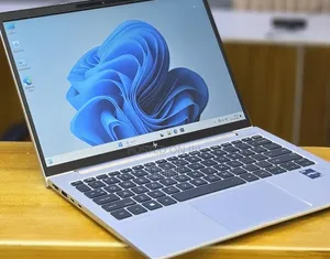 New Laptop HP Elitebook 830 G11 16GB Intel Core i7 SSD 512GB