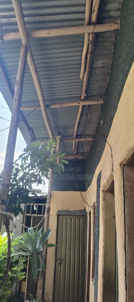 Furnished 8bdrm House in Bishoftu Dukem, Oromia-Finfinne for sale