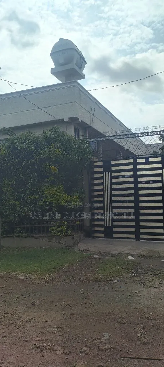 Furnished 8bdrm House in Bishoftu Dukem, Oromia-Finfinne for sale
