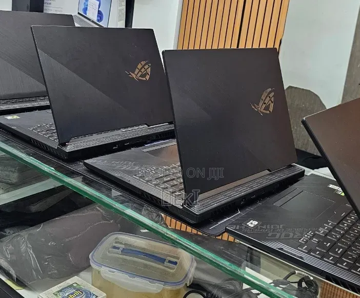 New Laptop Asus ROG Strix G15 16GB Intel Core i7 SSD 512GB