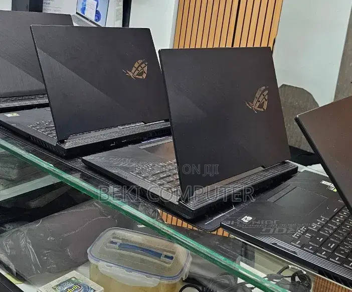 New Laptop Asus ROG Strix G15 16GB Intel Core i7 SSD 512GB
