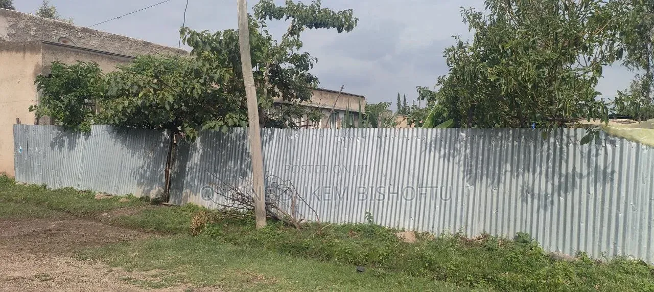 Furnished 8bdrm House in Bishoftu Dukem, Oromia-Finfinne for sale