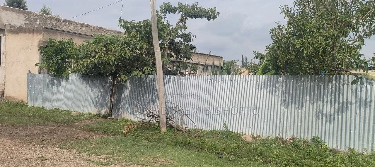 Furnished 8bdrm House in Bishoftu Dukem, Oromia-Finfinne for sale