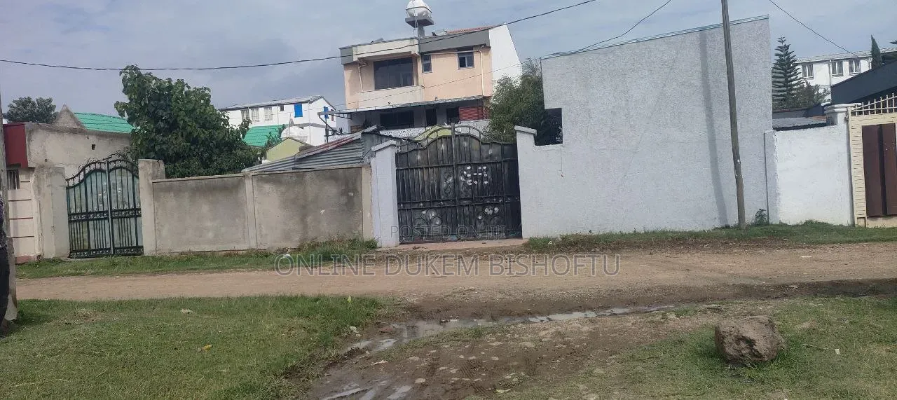 Furnished 8bdrm House in Bishoftu Dukem, Oromia-Finfinne for sale