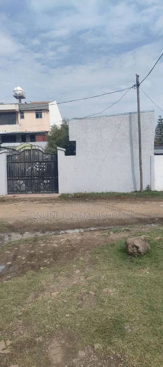 Furnished 8bdrm House in Bishoftu Dukem, Oromia-Finfinne for sale