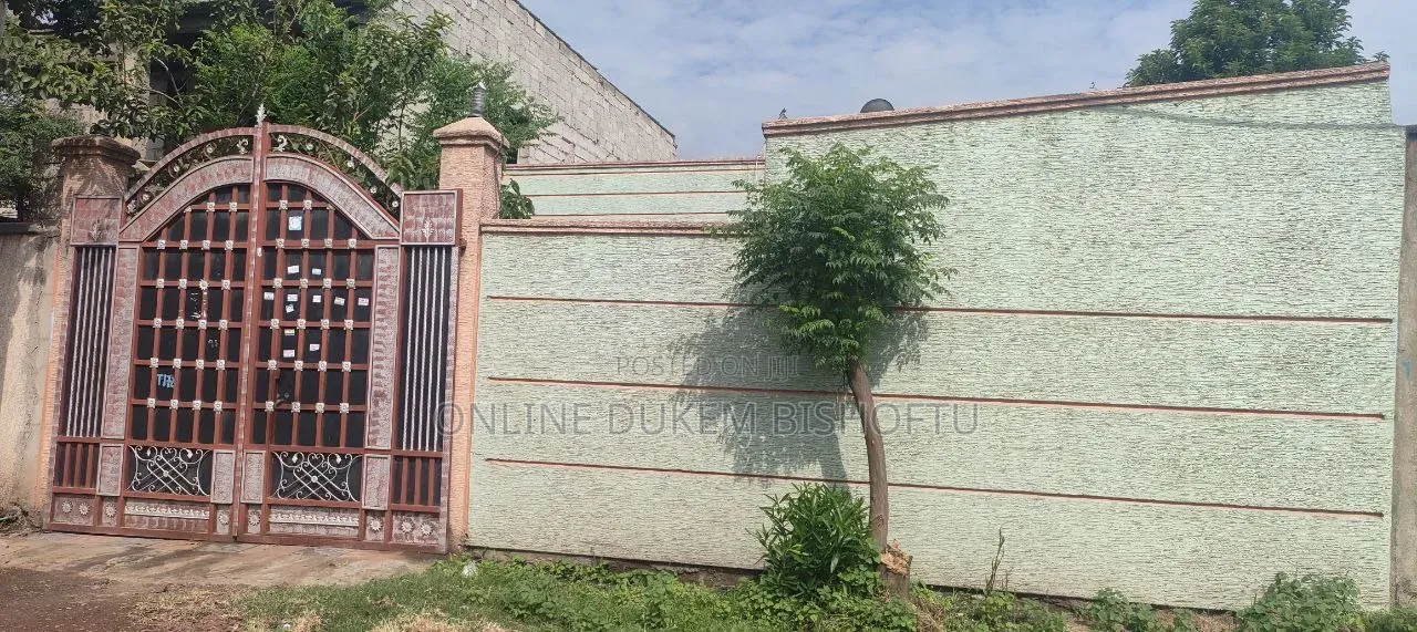 Furnished 8bdrm House in Bishoftu Dukem, Oromia-Finfinne for sale