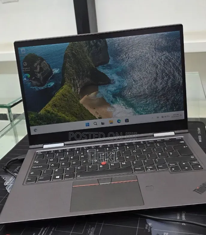 New Laptop Lenovo ThinkPad X1 Yoga 16GB Intel Core i7 SSD 512GB