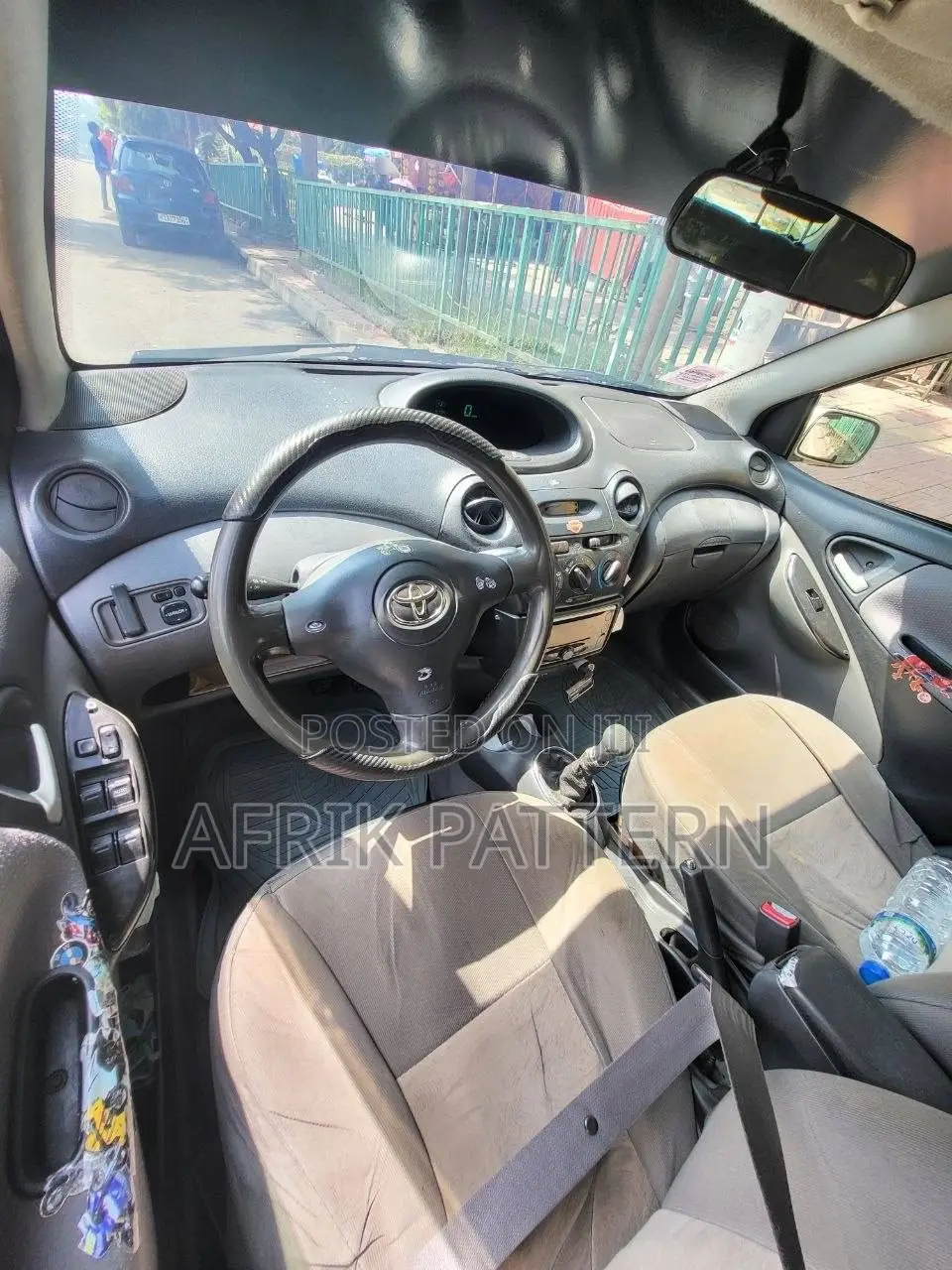 Toyota Vitz 2004