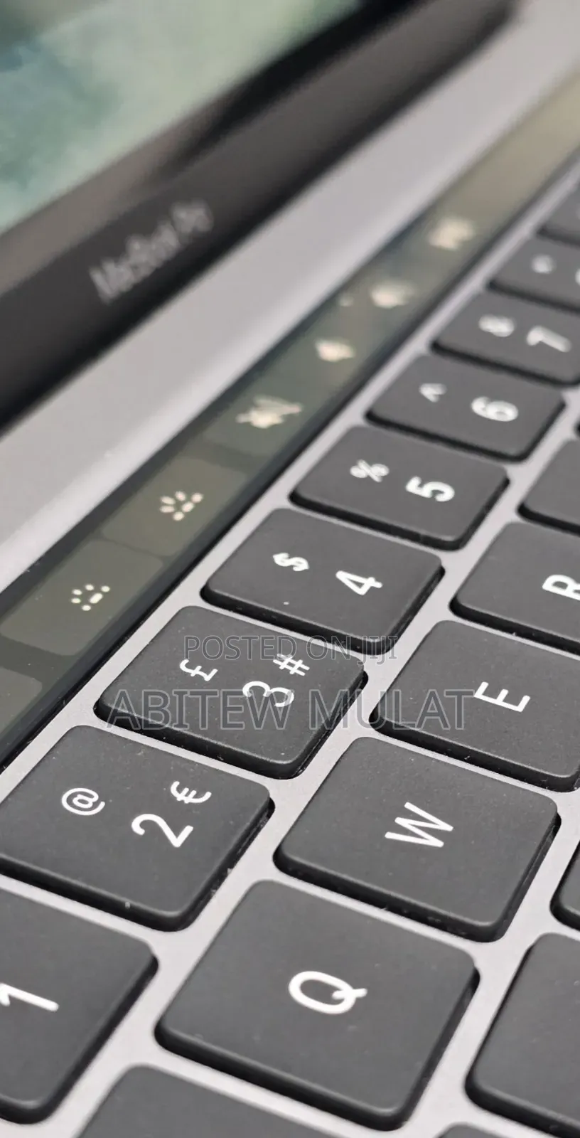 New Laptop Apple MacBook Pro 2020 M1 8GB Apple M1 SSD 512GB