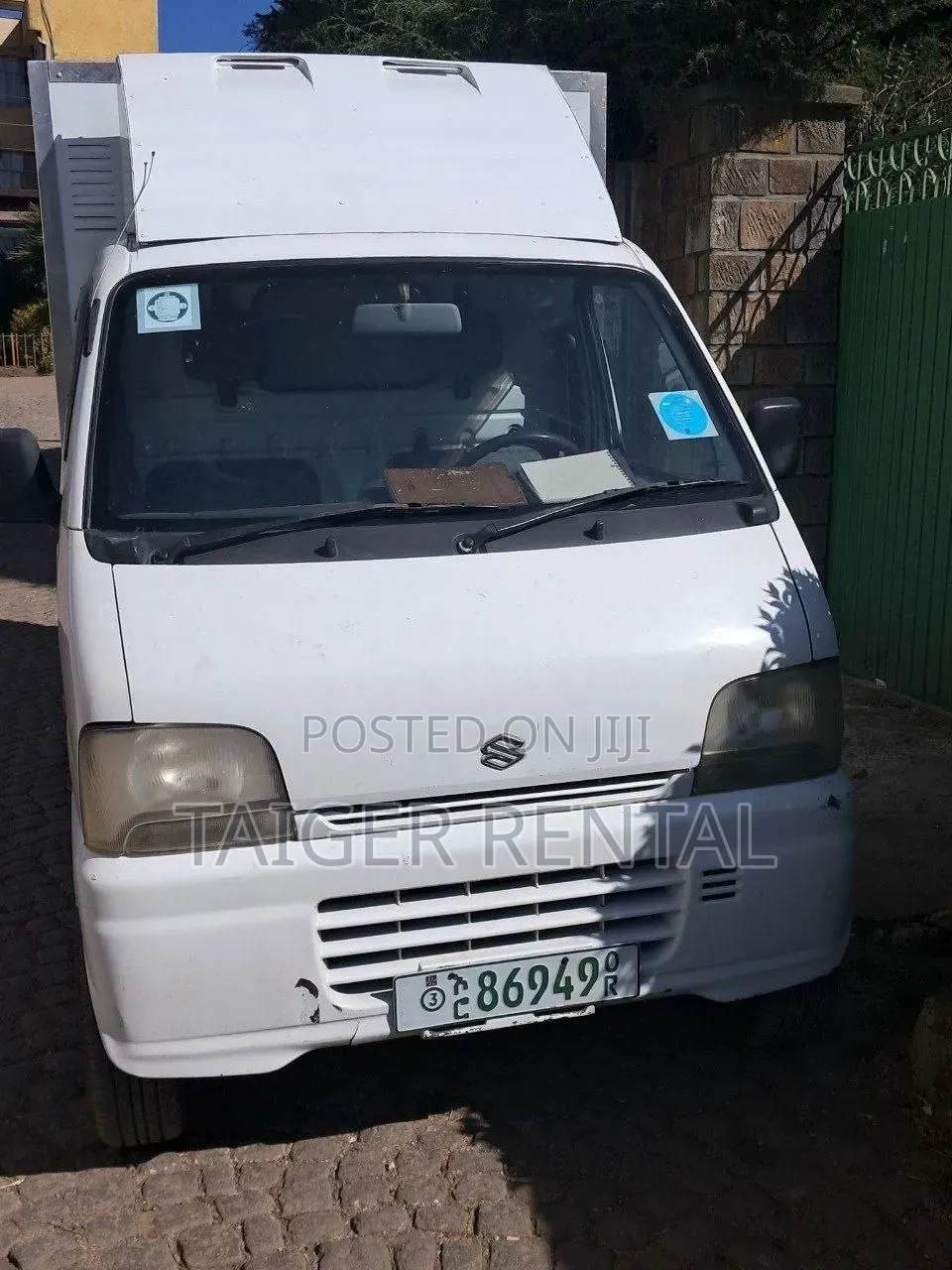 Suzuki Contener Rent