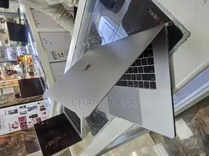 New Laptop Apple MacBook Pro 2018 16GB Intel Core i7 SSD 512GB