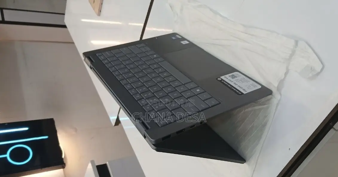 New Laptop HP OmniBook X Flip 14" 16GB Intel Core Ultra 7 SSD 1T