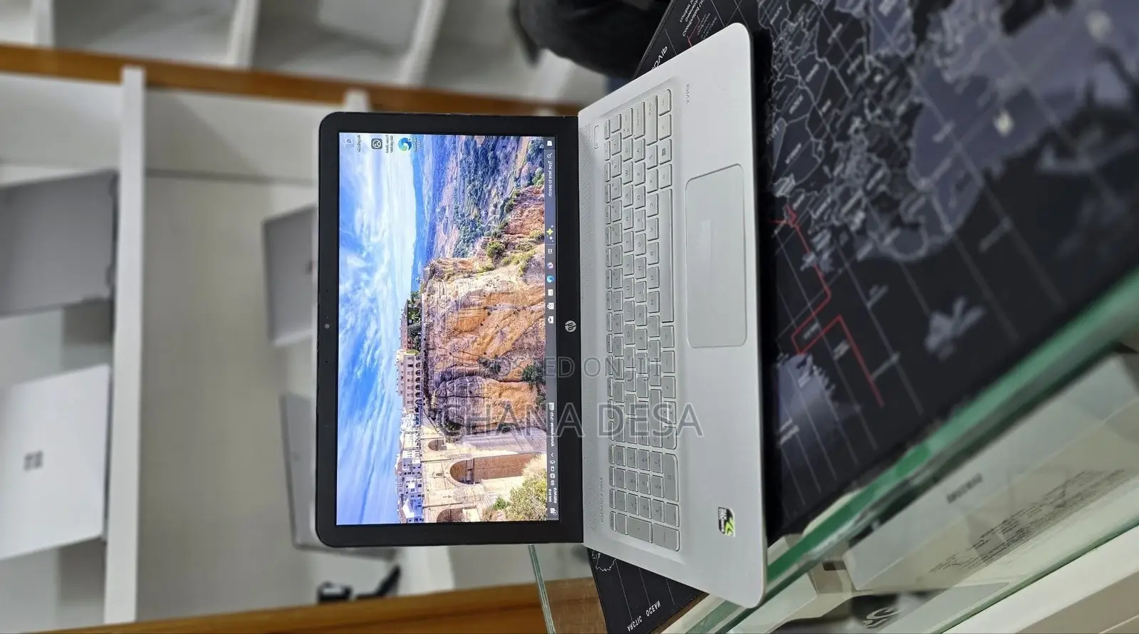 New Laptop HP Envy 15 12GB Intel Core i5 SSD 128GB
