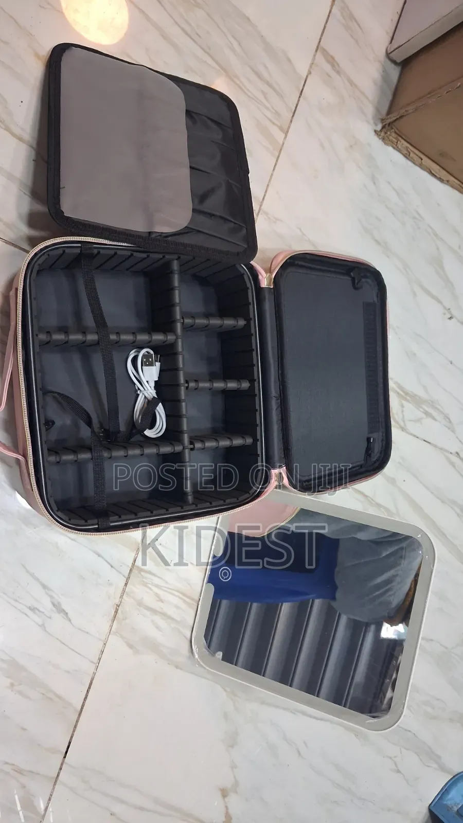 Full Makeup Bag With Light